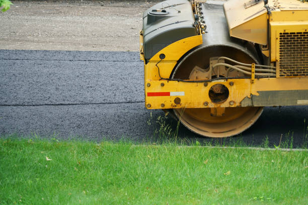 Driveway Pressure Washing in Hamilton, MO